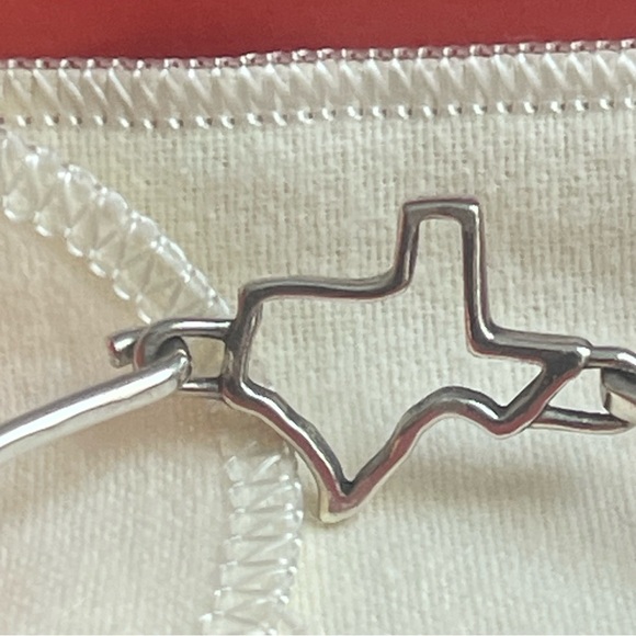 James Avery Silver Texas forged hook on Bracelet - Picture 5 of 9